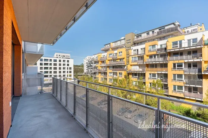 Pronájem bytu 2+kk, Praha - Vysočany, Gerstelova, 52 m2