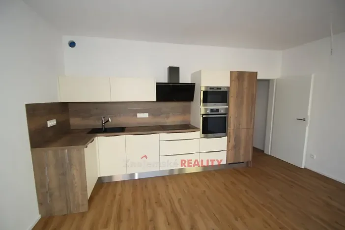 Pronájem bytu 2+kk, Znojmo, Jarošova, 45 m2