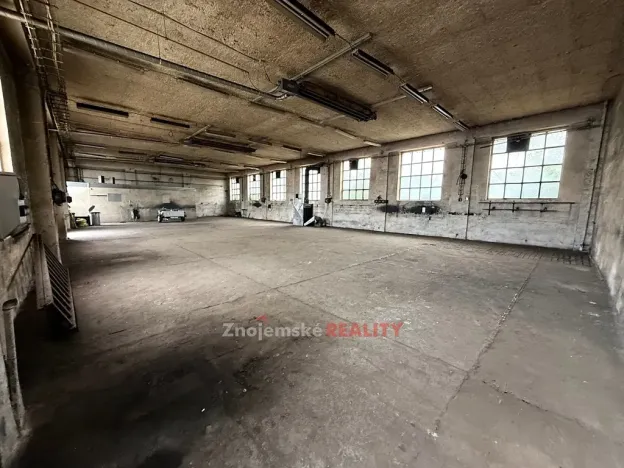 Pronájem skladu, Znojmo, 441 m2