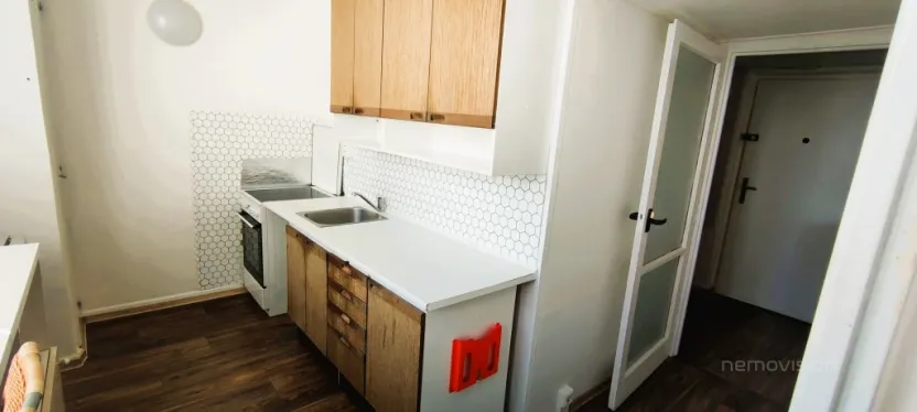 Pronájem bytu 1+1, Brno - Lesná, Brožíkova, 38 m2