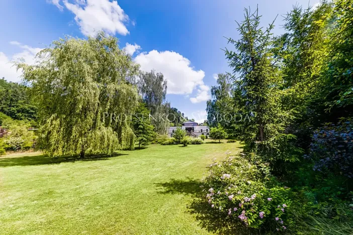 Prodej rodinného domu, Samopše, 642 m2