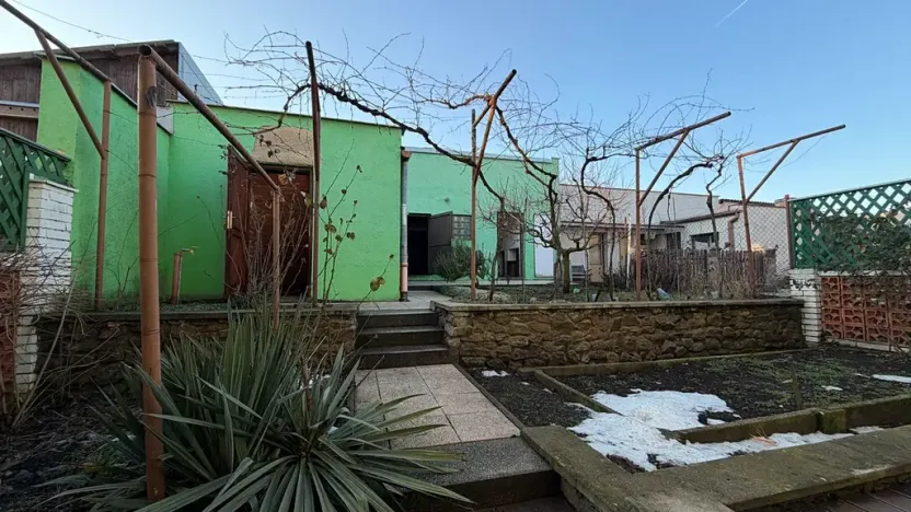 Prodej rodinného domu, Hrušovany nad Jevišovkou, 300 m2