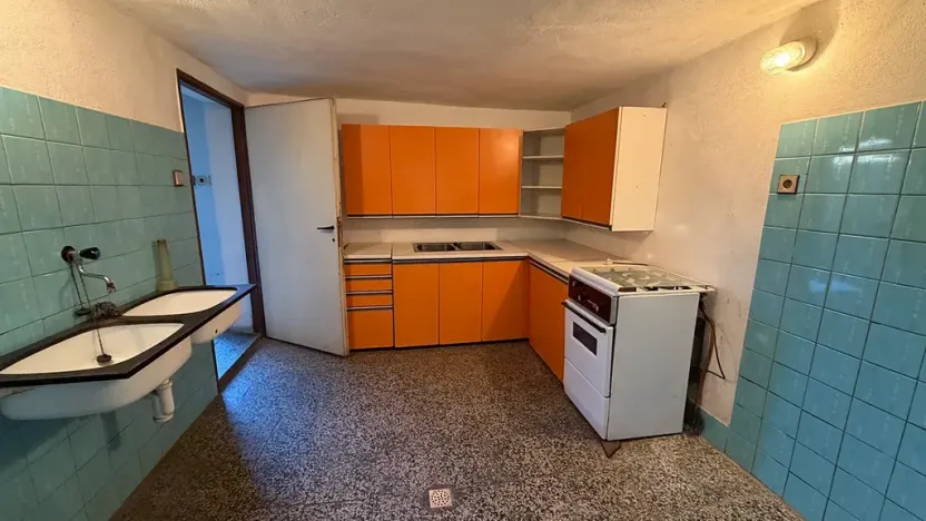 Prodej rodinného domu, Hrušovany nad Jevišovkou, 300 m2