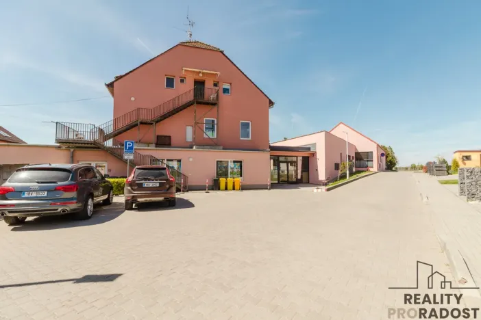 Pronájem bytu 2+1, Malešovice, 69 m2