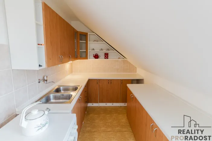 Pronájem bytu 2+1, Malešovice, 69 m2