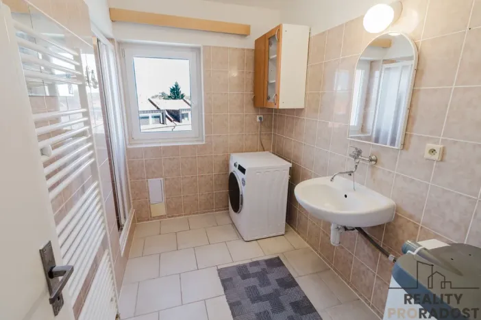 Pronájem bytu 2+1, Malešovice, 69 m2