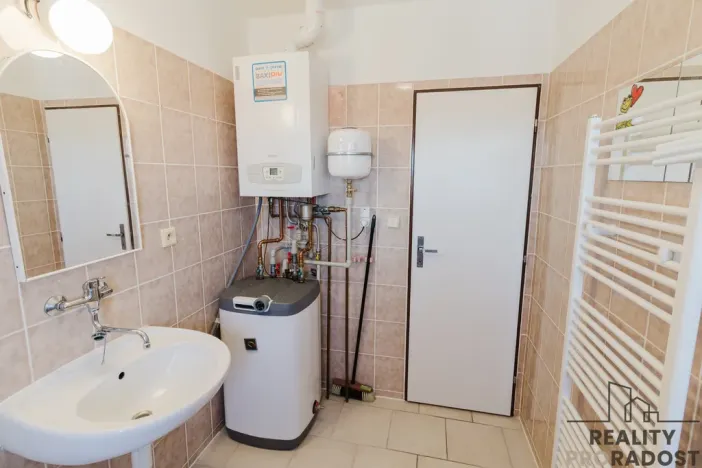 Pronájem bytu 2+1, Malešovice, 69 m2