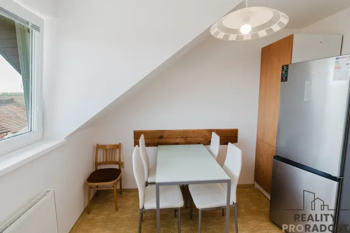 Pronájem bytu 2+1, Malešovice, 69 m2