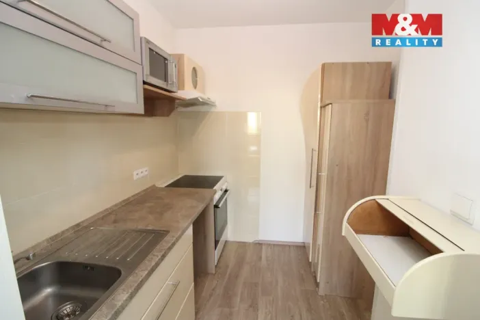 Prodej bytu 2+kk, Praha - Kamýk, Růženínská, 41 m2