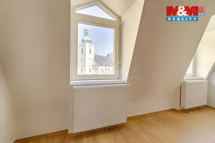 Pronájem bytu 2+kk, Jablonec nad Nisou, Anenské náměstí, 62 m2