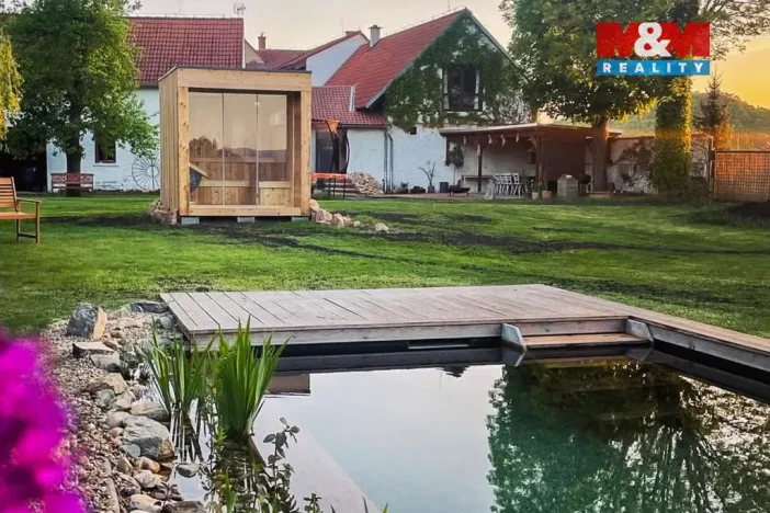 Prodej rodinného domu, Keblice, 290 m2