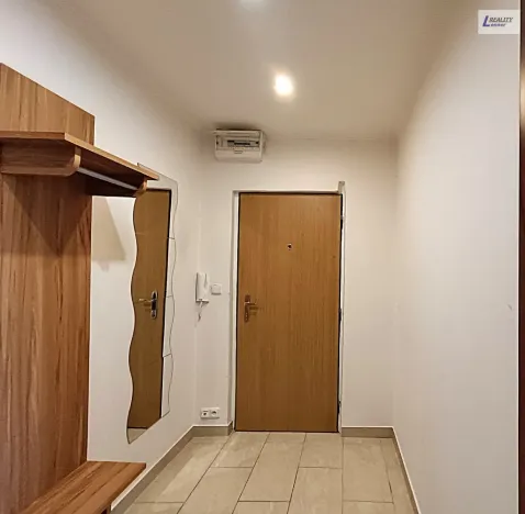 Pronájem bytu 1+kk, Praha - Letňany, Tupolevova, 26 m2