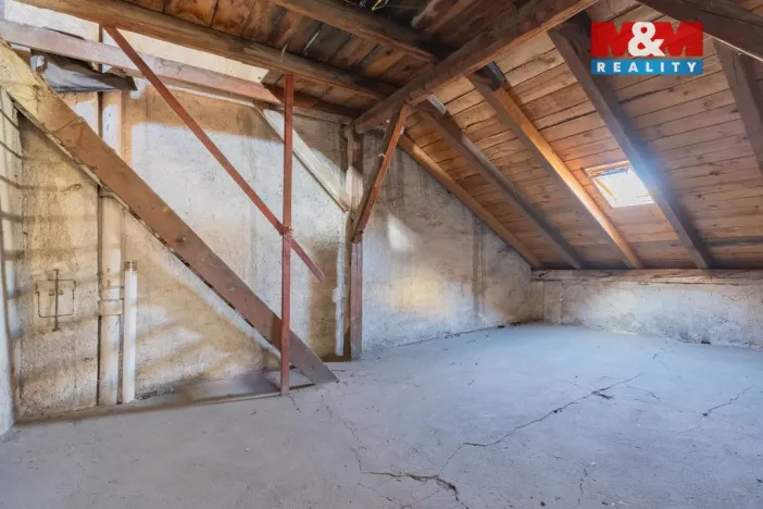 Prodej rodinného domu, Luby, Chebská, 364 m2