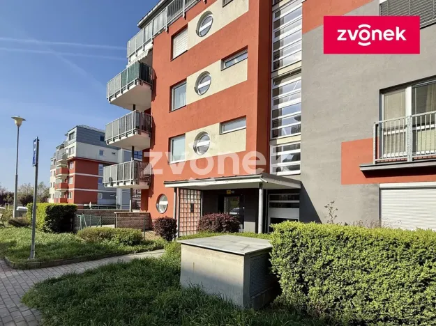 Pronájem bytu 2+kk, Zlín, Zelinova, 53 m2