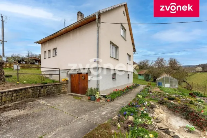 Prodej rodinného domu, Ublo, 300 m2