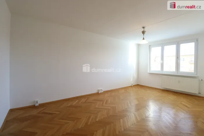 Pronájem bytu 3+1, Ostrov, Jungmannova, 76 m2