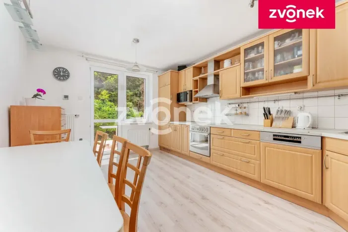 Prodej rodinného domu, Březnice, 207 m2