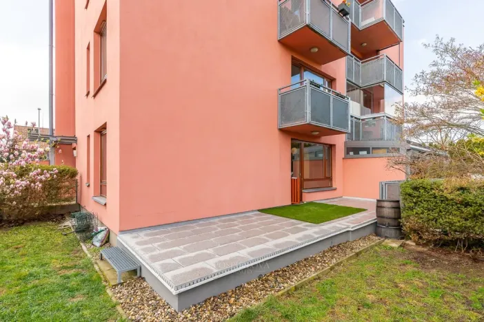 Prodej bytu 2+kk, Praha, 42 m2