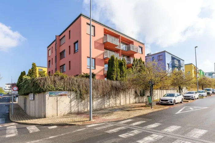 Prodej bytu 2+kk, Praha, 42 m2