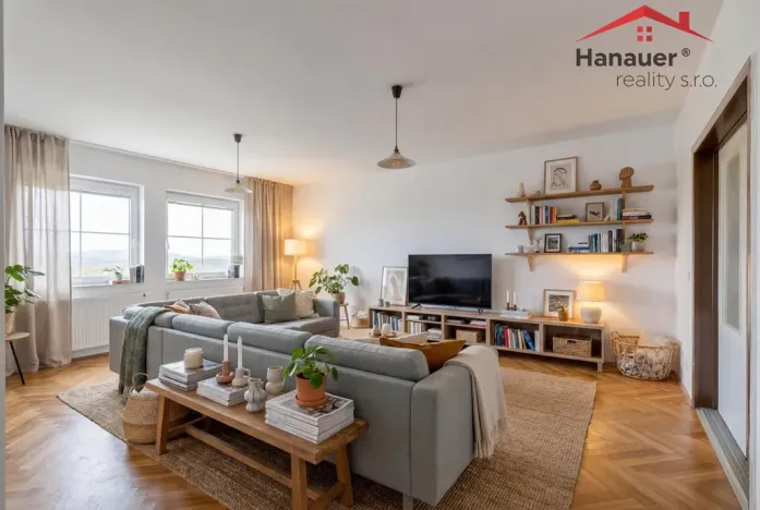 Prodej bytu 3+1, Chlumec, Stradovská, 99 m2