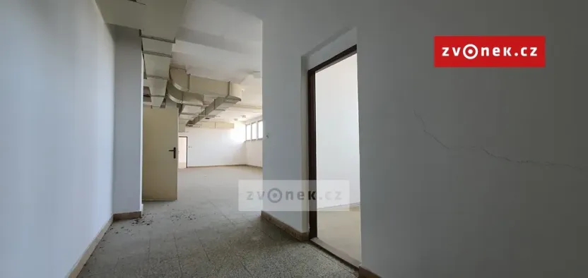 Pronájem obchodního prostoru, Hluk, 365 m2