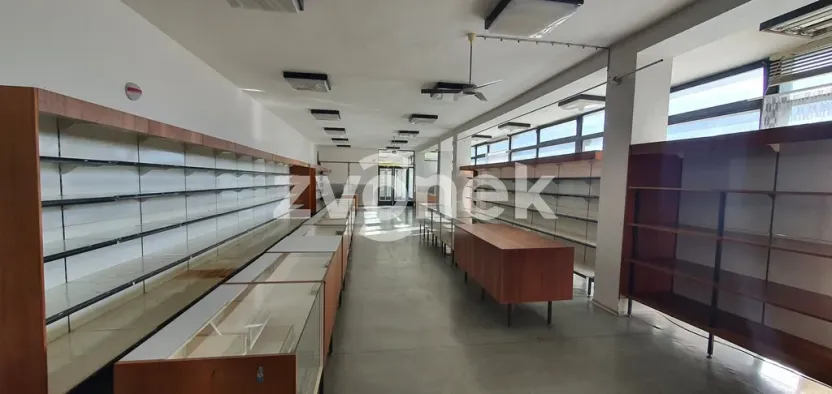 Pronájem obchodního prostoru, Polešovice, 320 m2