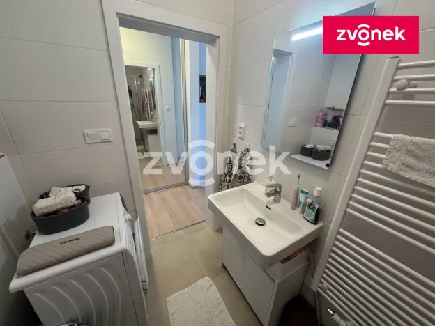 Prodej bytu 1+kk, Zlín, Zálešná II, 31 m2
