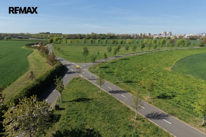 Prodej pozemku pro bydlení, Praha - Miškovice, Vrátenská, 590 m2