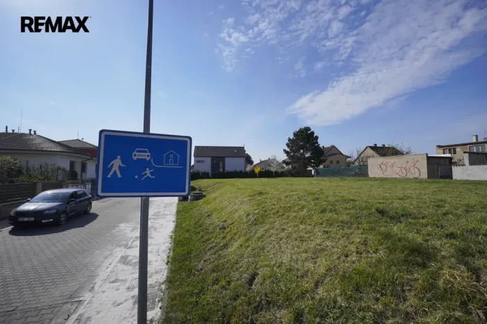 Prodej pozemku pro bydlení, Praha - Miškovice, Vrátenská, 590 m2