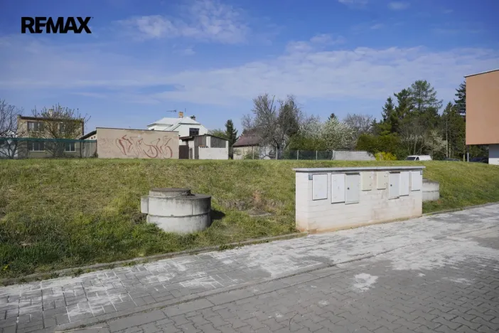 Prodej pozemku pro bydlení, Praha - Miškovice, Vrátenská, 590 m2