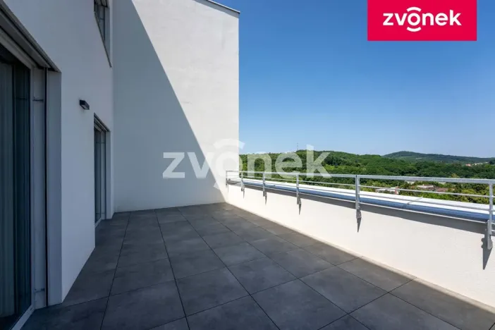 Prodej bytu 4+1, Zlín, Nad Stráněmi, 198 m2