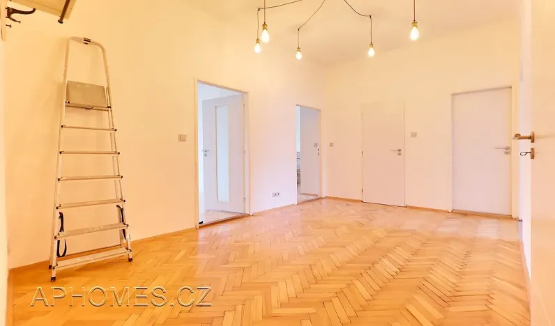 Pronájem bytu 3+kk, Praha - Žižkov, Biskupcova, 81 m2