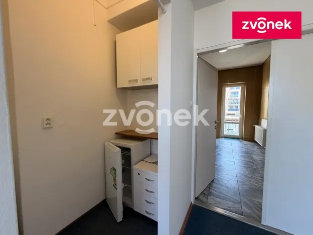 Pronájem kanceláře, Zlín, Školní, 50 m2