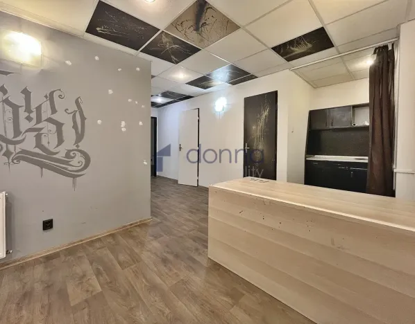 Pronájem obchodního prostoru, Praha, Šrobárova, 139 m2