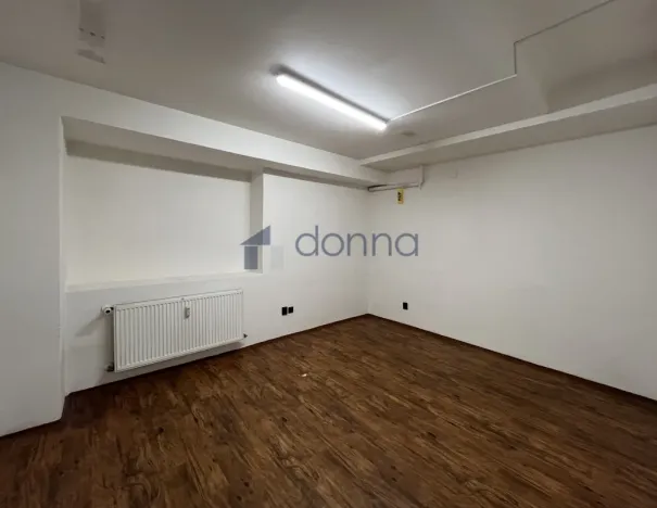 Pronájem obchodního prostoru, Praha, Šrobárova, 139 m2