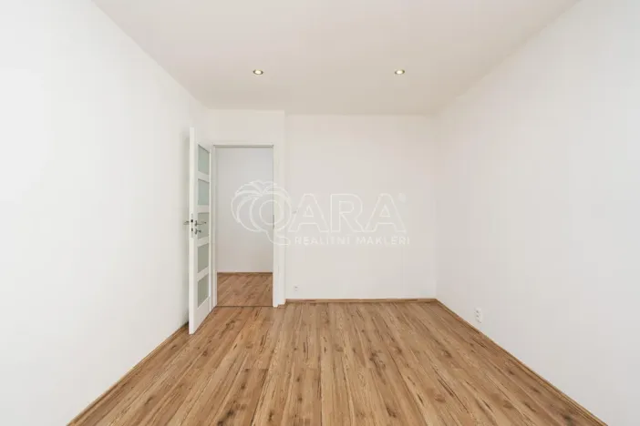 Pronájem bytu 3+kk, Praha - Komořany, Za sídlištěm, 73 m2