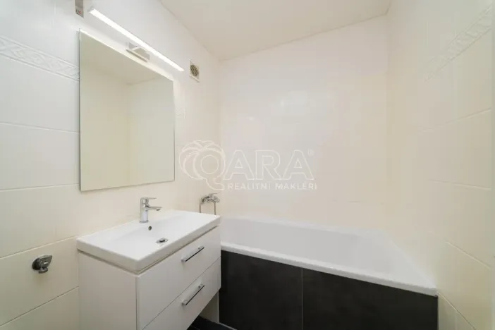 Pronájem bytu 3+kk, Praha - Komořany, Za sídlištěm, 73 m2