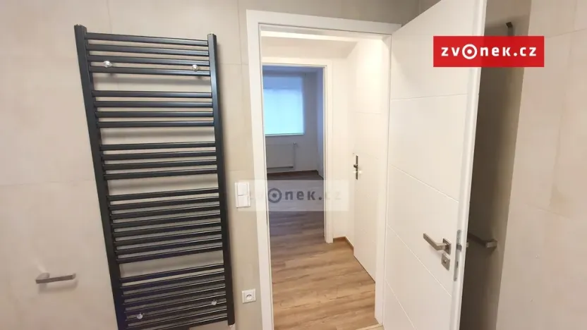 Pronájem bytu 2+1, Zlín - Kostelec, Lešenská, 75 m2