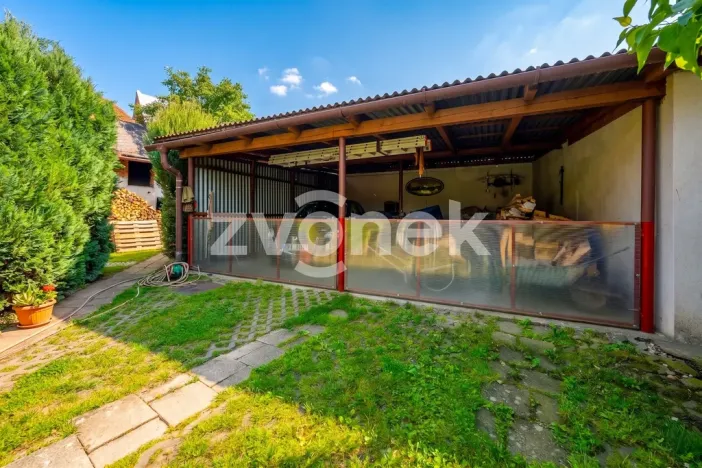 Prodej rodinného domu, Břest, 220 m2