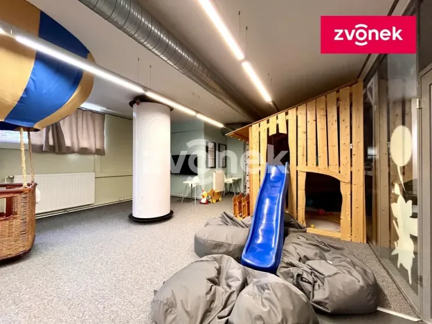 Pronájem restaurace, Zlín - Kudlov, Filmová, 318 m2