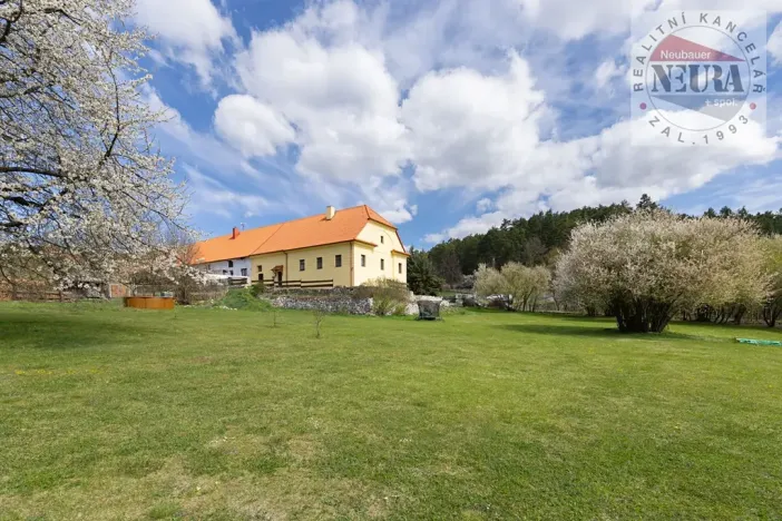 Prodej rodinného domu, Rabí, 325 m2