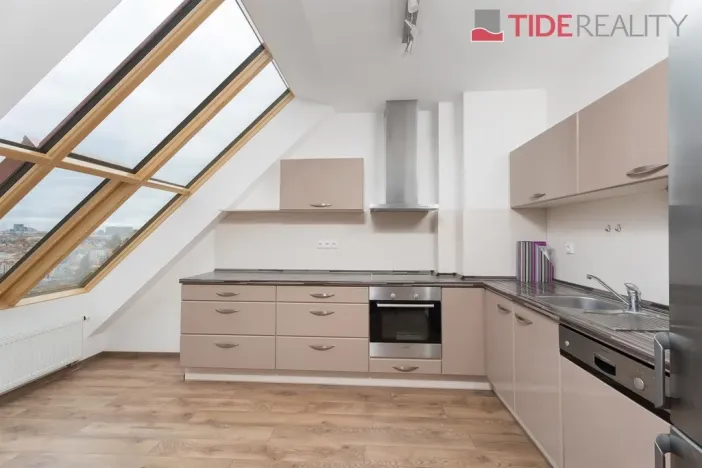 Pronájem bytu 4+kk, Praha - Vinohrady, U Havlíčkových sadů, 140 m2