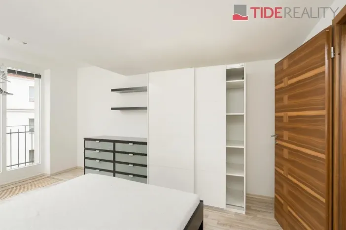 Pronájem bytu 4+kk, Praha - Vinohrady, U Havlíčkových sadů, 140 m2