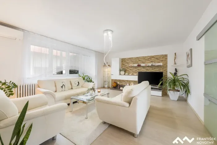 Prodej rodinného domu, Bohutice, 248 m2