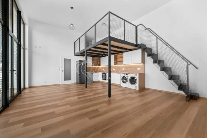 Pronájem bytu 1+kk, Praha - Modřany, Kolmanova, 52 m2