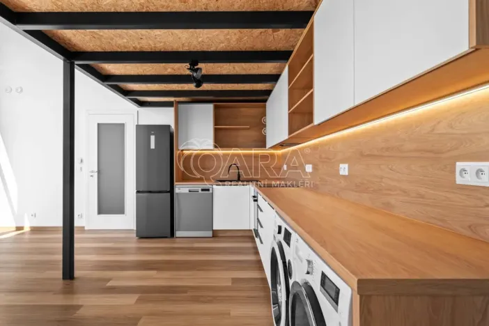 Pronájem bytu 1+kk, Praha - Modřany, Kolmanova, 52 m2