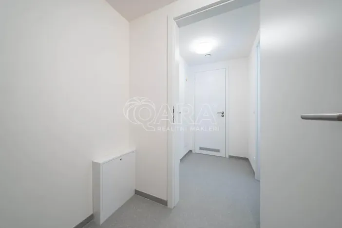 Pronájem bytu 1+kk, Praha - Modřany, Kolmanova, 52 m2