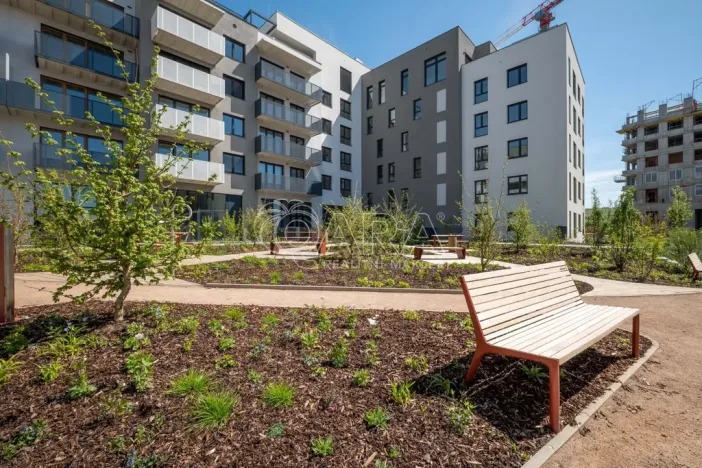 Pronájem bytu 1+kk, Praha - Modřany, Kolmanova, 52 m2