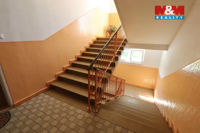 Pronájem bytu 2+1, Ostrov, S. K. Neumanna, 66 m2