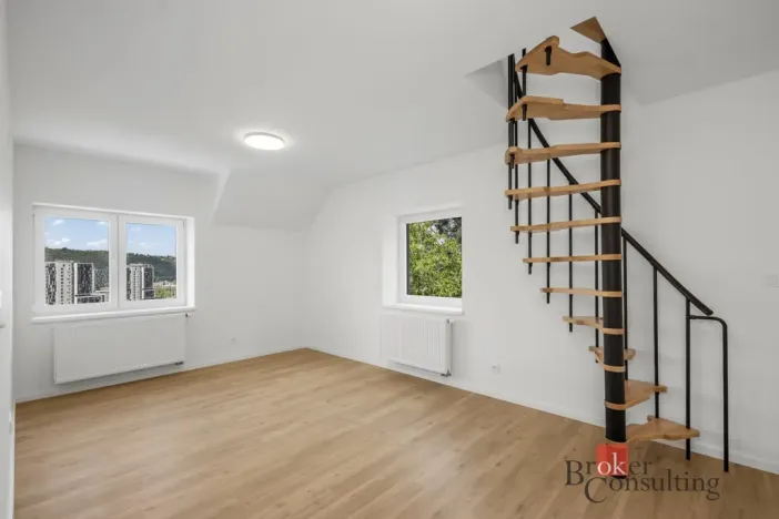 Pronájem bytu 4+1, Praha - Modřany, Barunčina, 78 m2